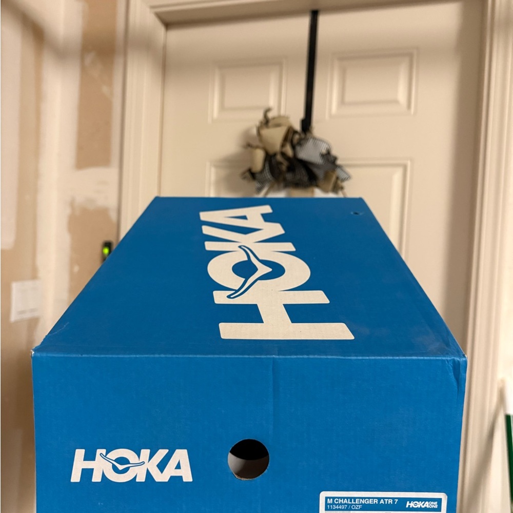 Men’s Hokas